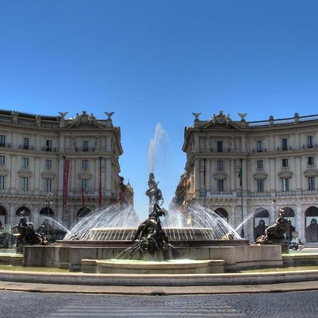 Charme & Chic Nazionale Hotel Rome Bagian luar foto