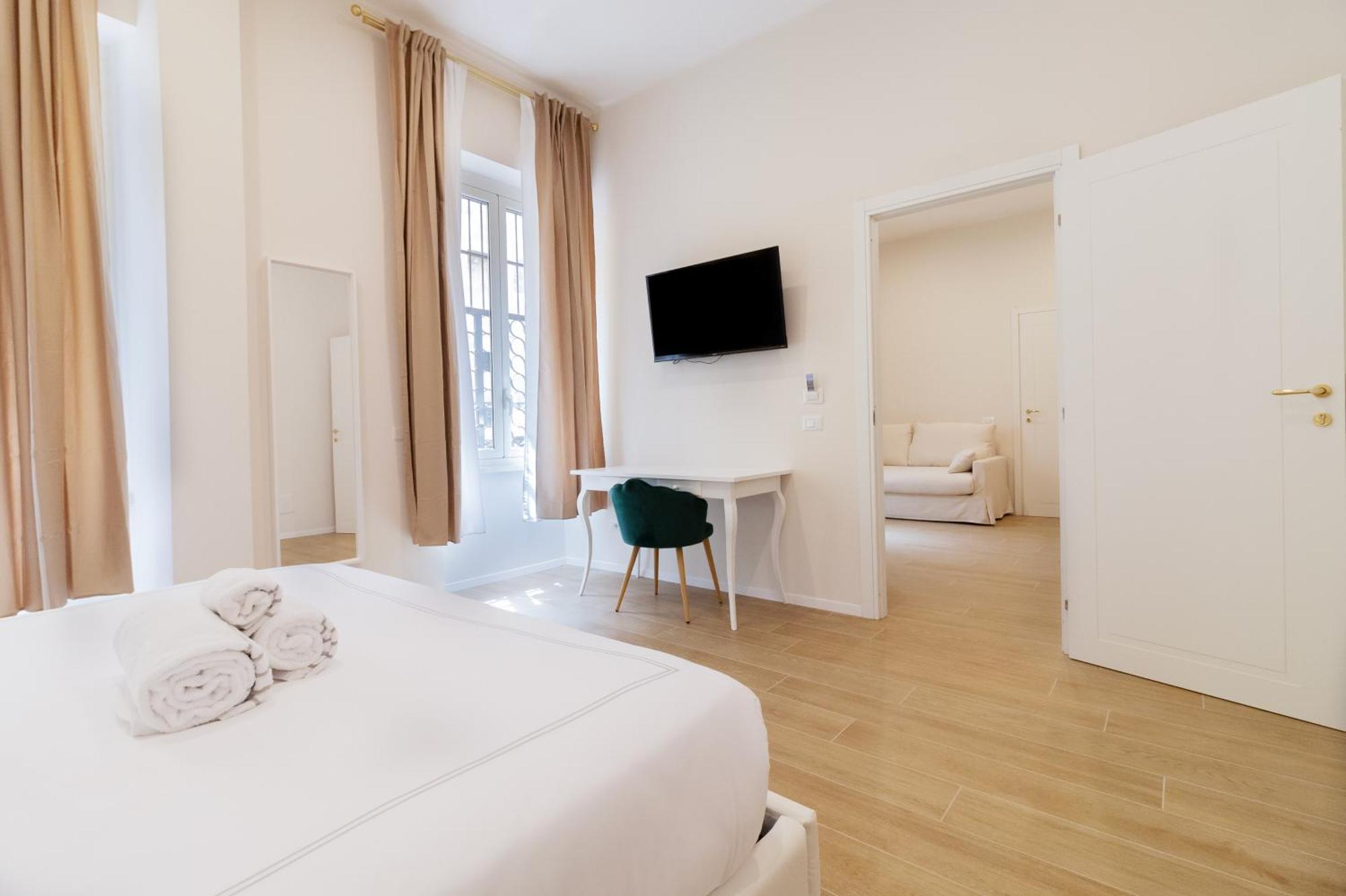 Charme & Chic Nazionale Hotel Rome Bagian luar foto